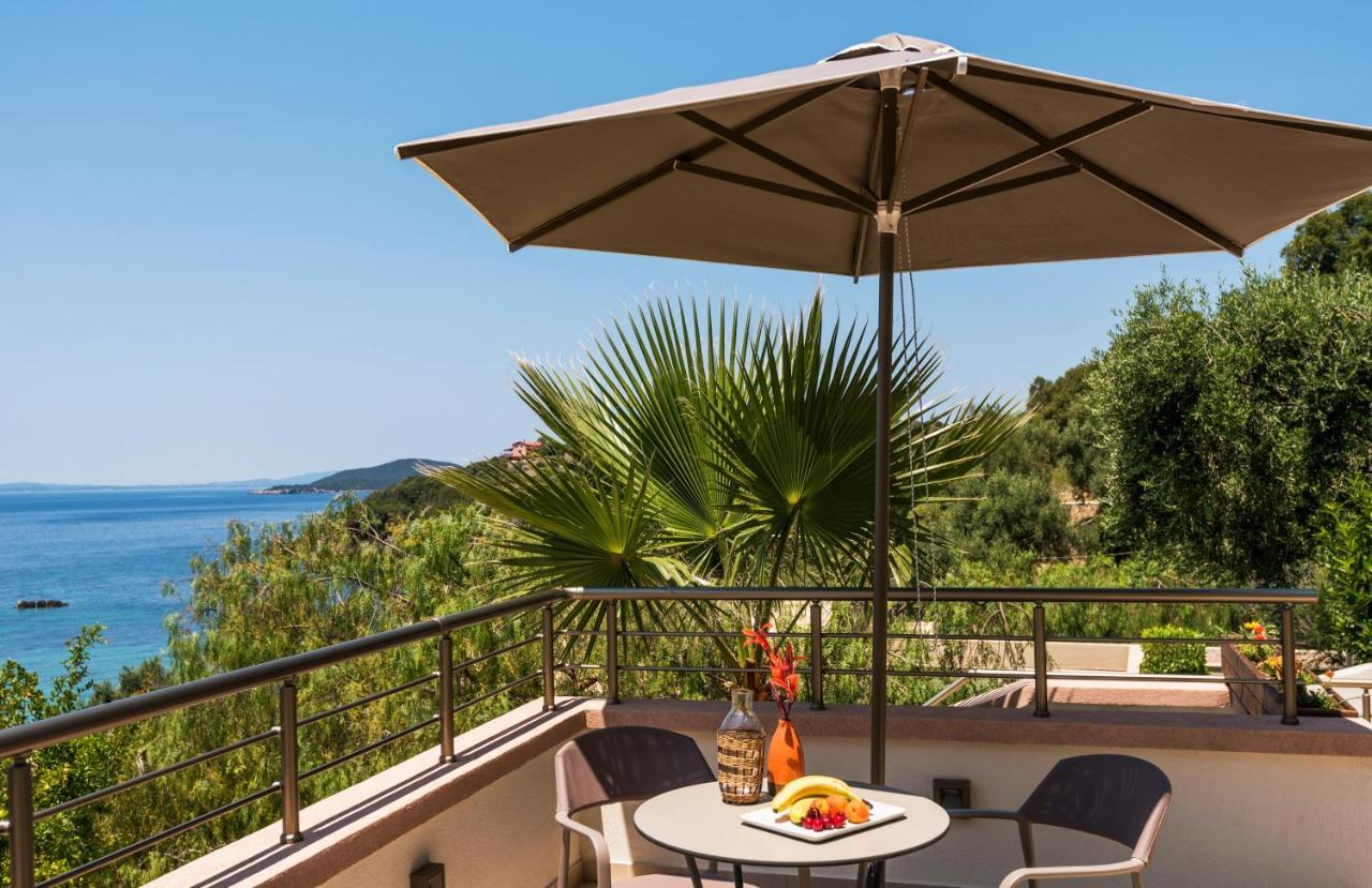 Prima Vista Beachfront Boutique Hotel Сівота Екстер'єр фото